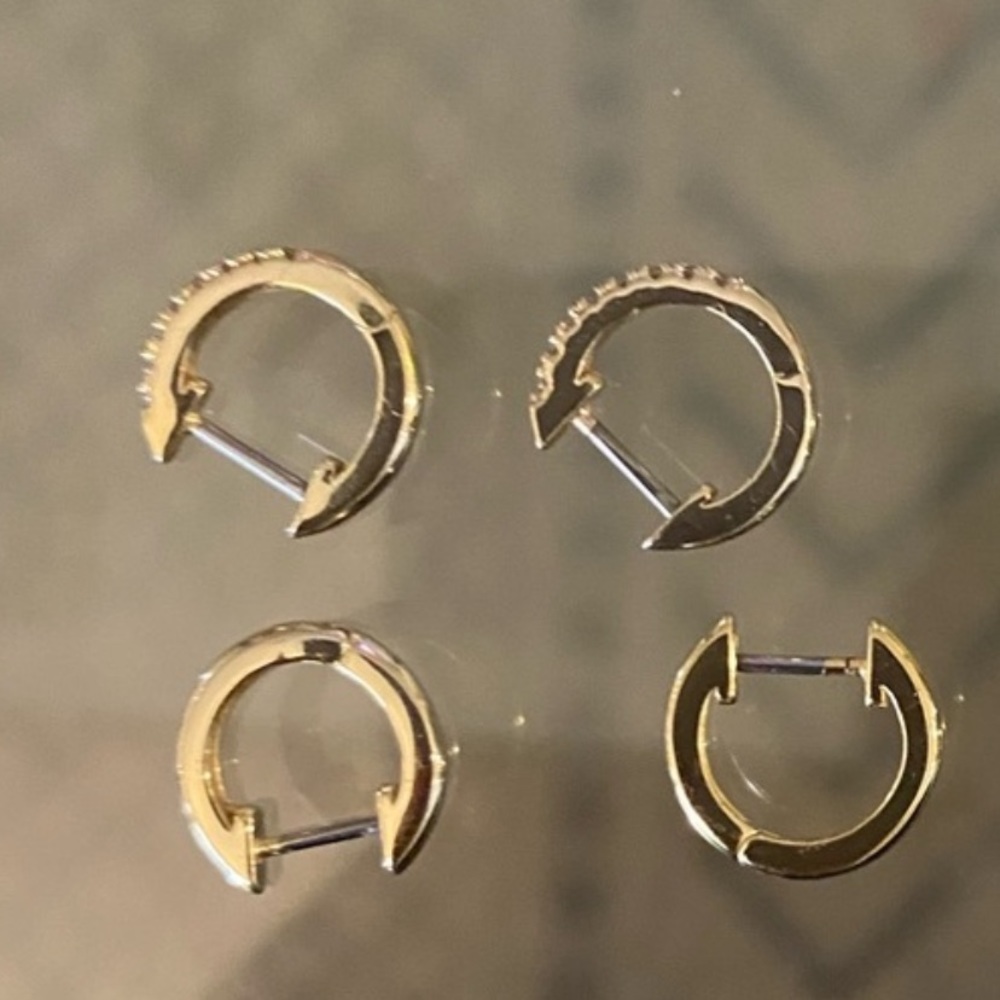 Huggie earring set